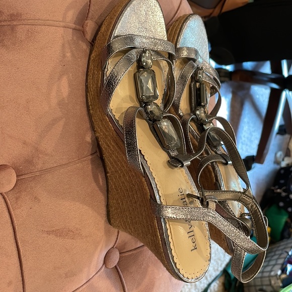 Kelly & Katie Silver Espadrille - Picture 3 of 6